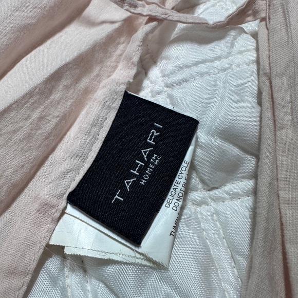 Tahari Set Of Two Cotton Diamond Quilted Tie Back Shams Pink 23x28 Queen - Picture 5 of 10